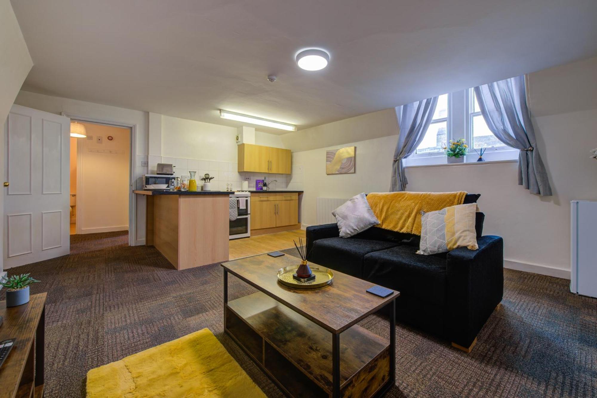 Town Centre Retreat - 1 Bed By Apex Apartment *
